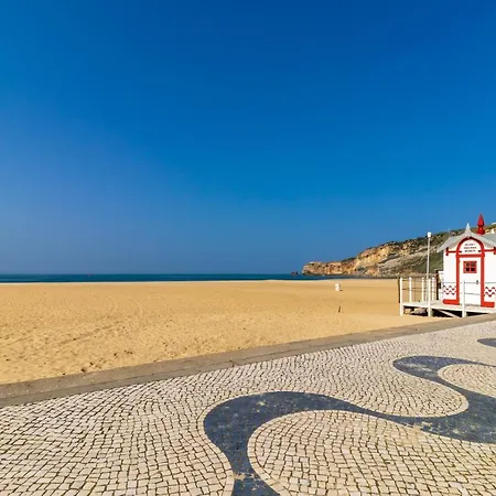 Carol House Apartment Nazare