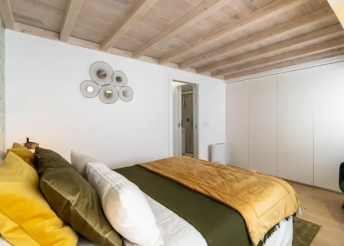 Carol House * Nazaré