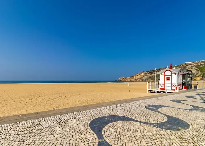 Carol House Daire Nazaré